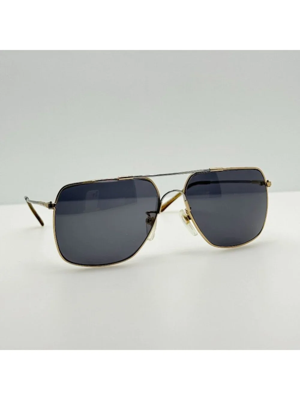 Tura Sunglasses 870 GLD Japan Vintage Retro 58-18-143